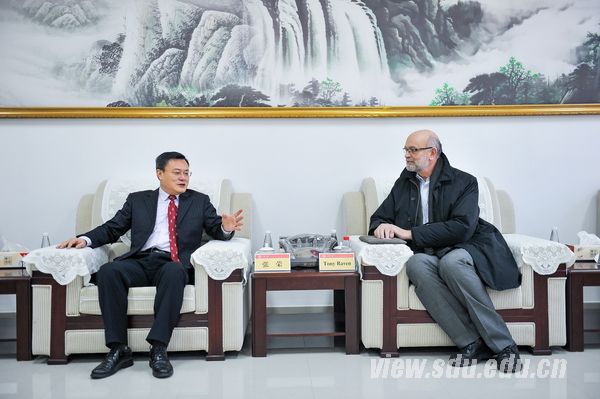 //www.qdxq.crxiaoshuo.com/__local/2/69/45/47763A1FCA6396AE664DECDCFE5_B7A24DF8_AF95.jpg