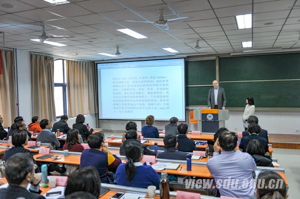 //www.qdxq.crxiaoshuo.com/__local/E/53/CB/9E2A96E0A0FF6458E895650C00F_56C6C75E_D02E.jpg